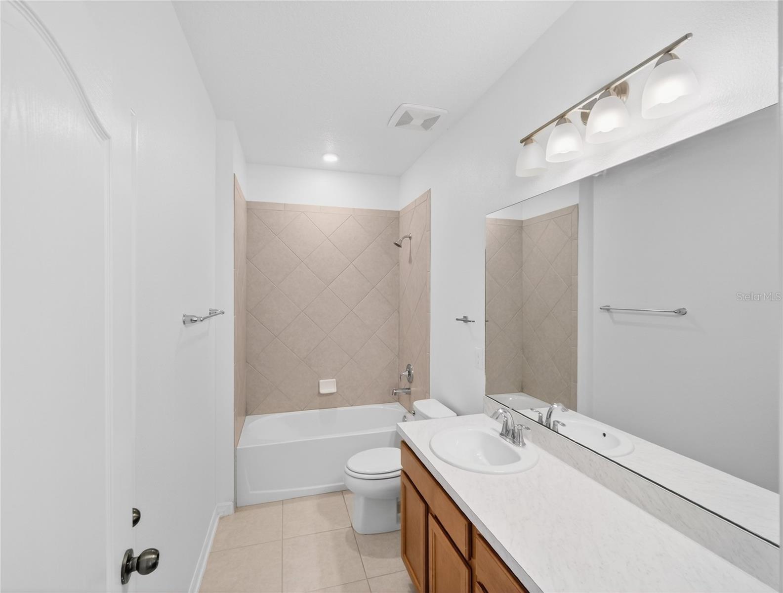 CADENCE PARK - Residential