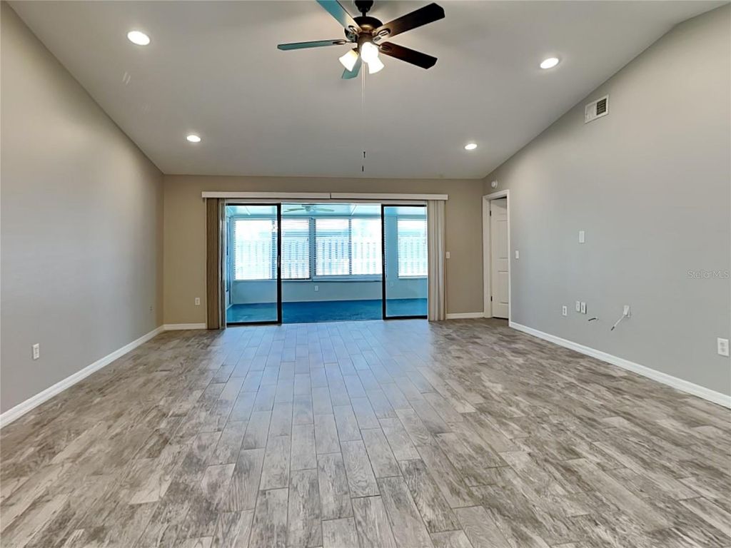 Photo of 4005 Cypress Landing S, Winter Haven, FL 33884 (MLS # TB8426956)