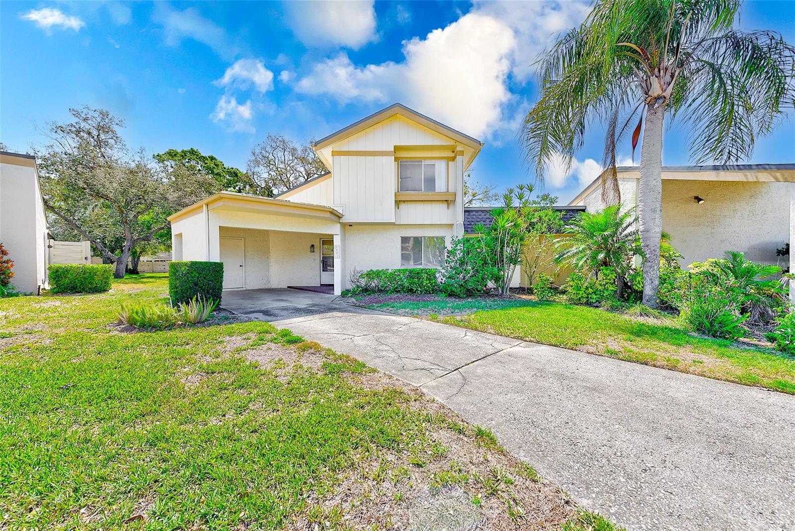 2581 FOREST RUN COURT