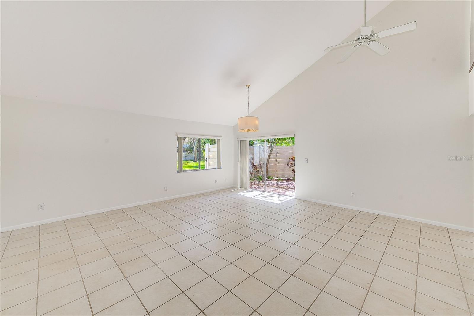 2581 FOREST RUN COURT