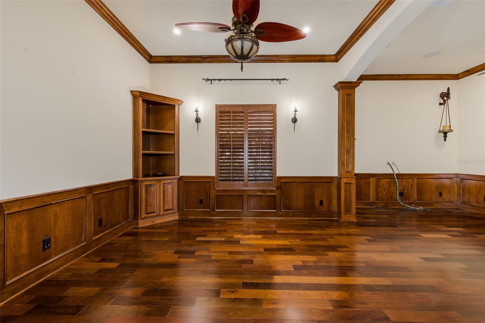 CHAMPIONS CLUB - Residential