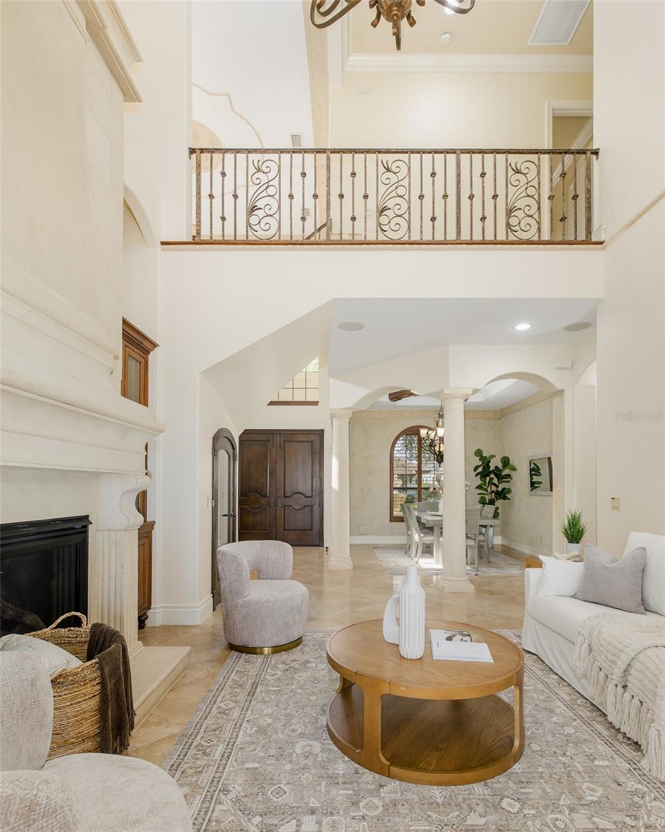 CHAMPIONS CLUB - Residential