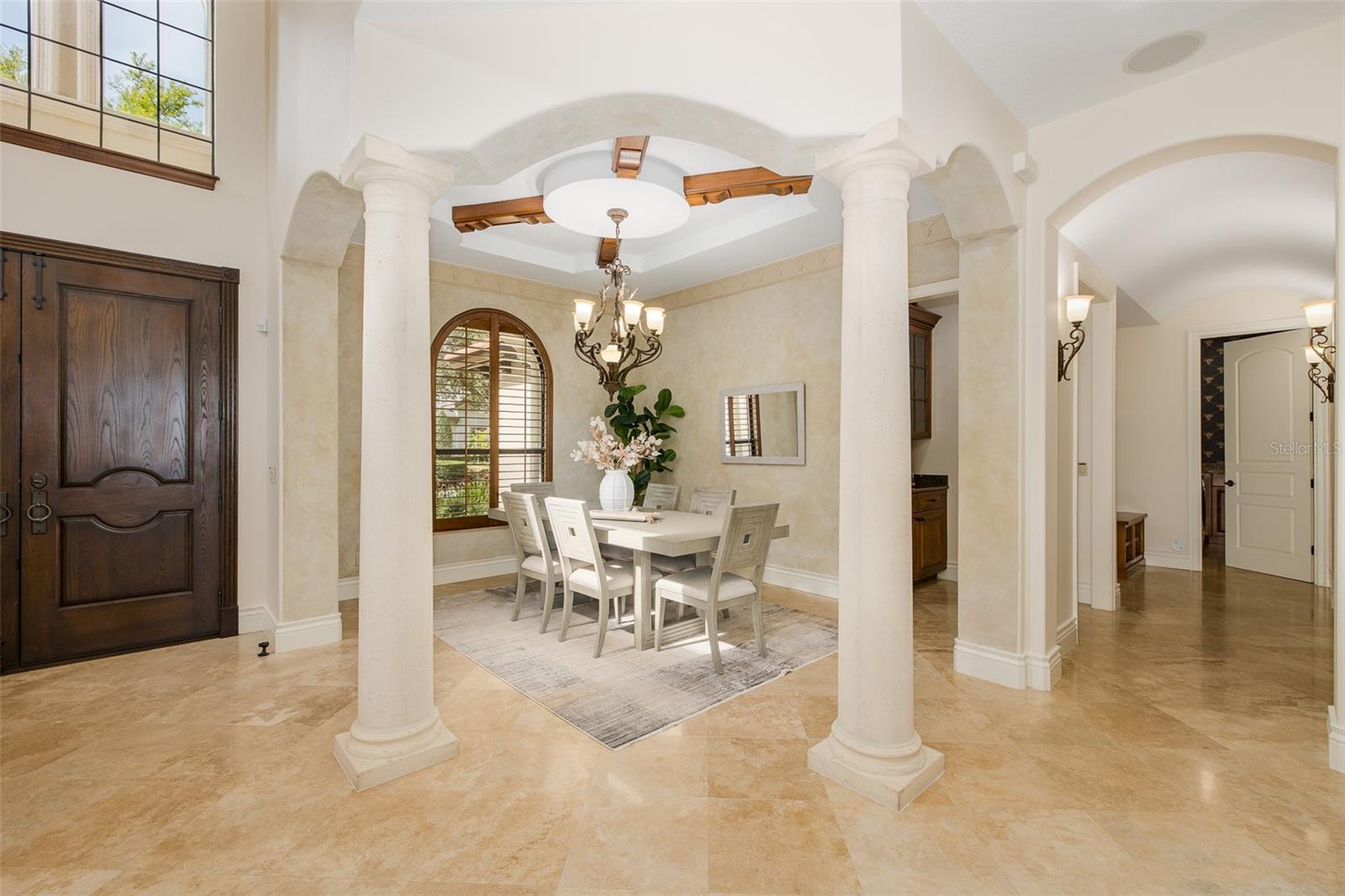 CHAMPIONS CLUB - Residential