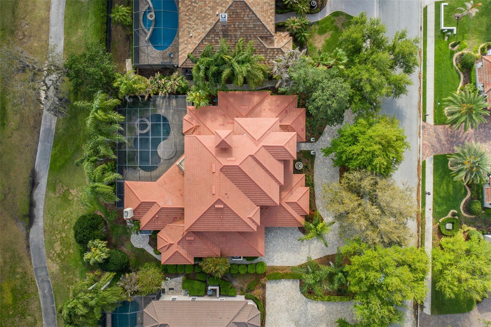 CHAMPIONS CLUB - Residential