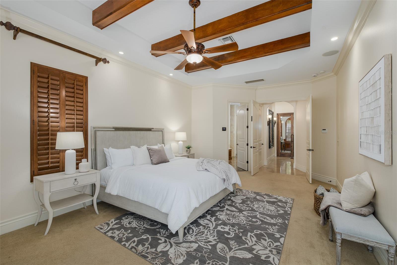 CHAMPIONS CLUB - Residential