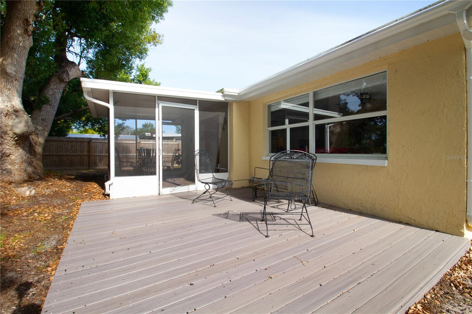 BEACON SQUARE - Residential Lease