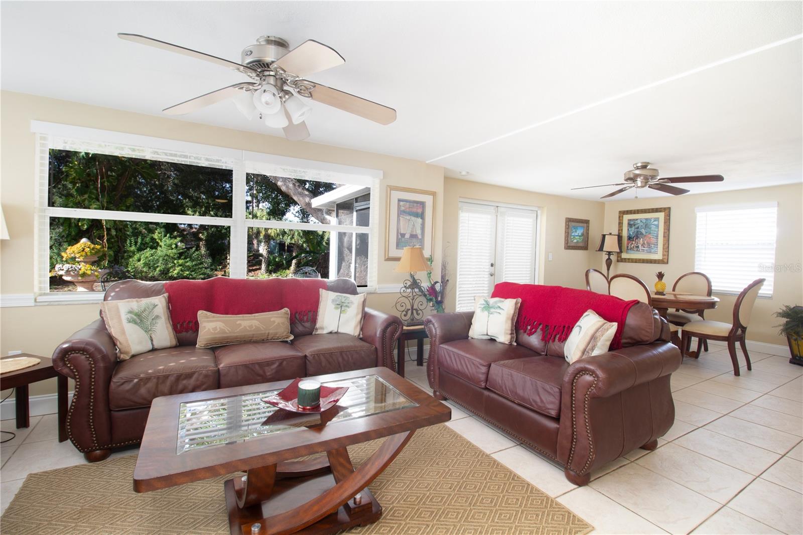 BEACON SQUARE - Residential Lease