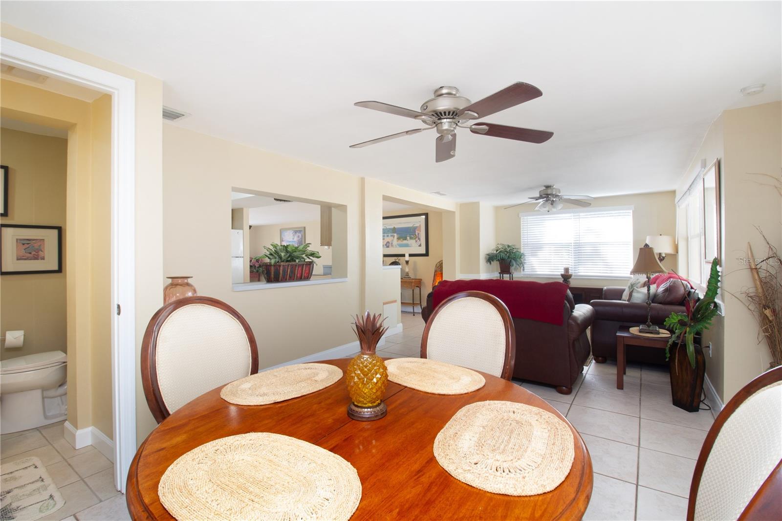 BEACON SQUARE - Residential Lease