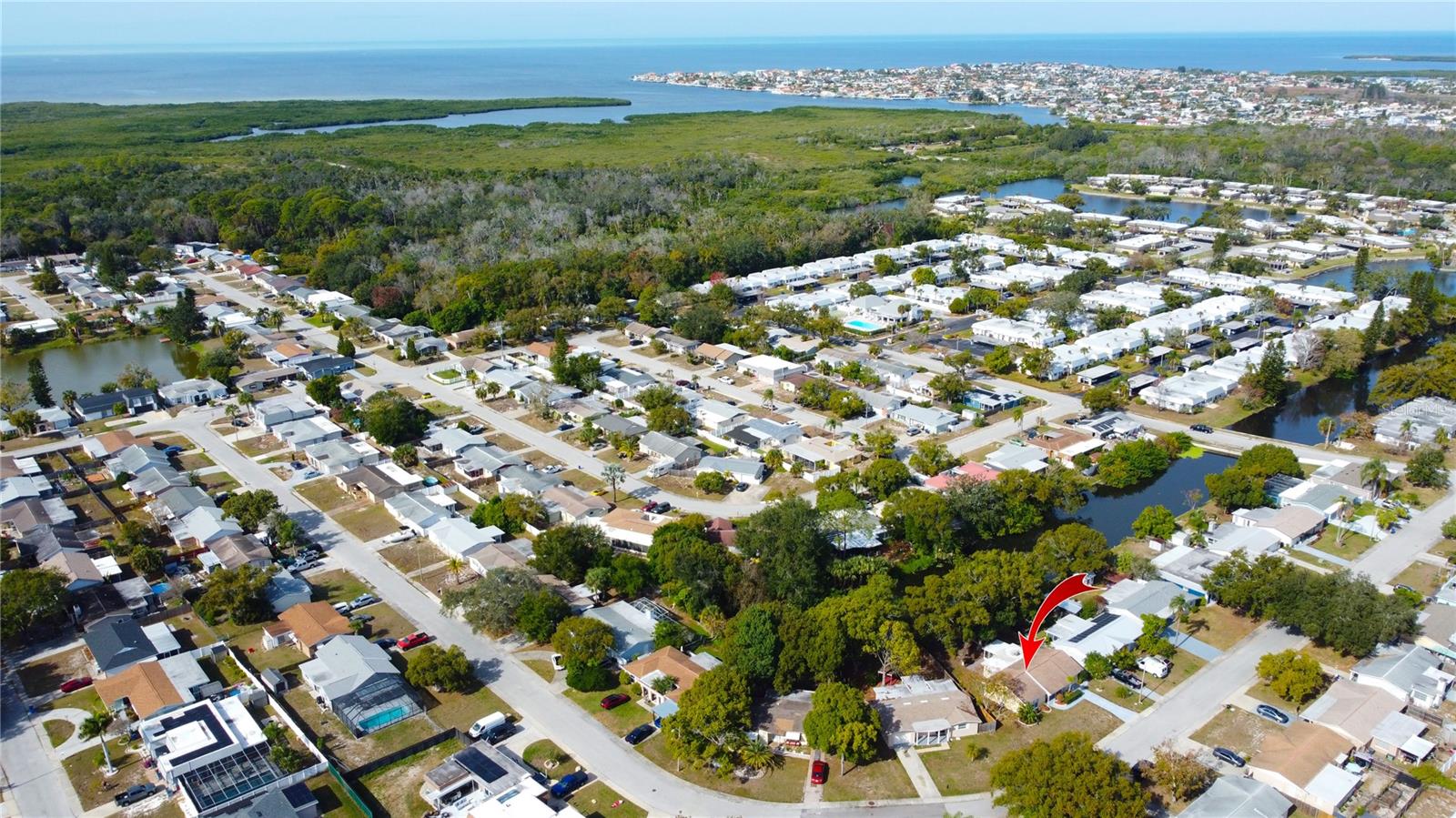 BEACON SQUARE - Residential Lease