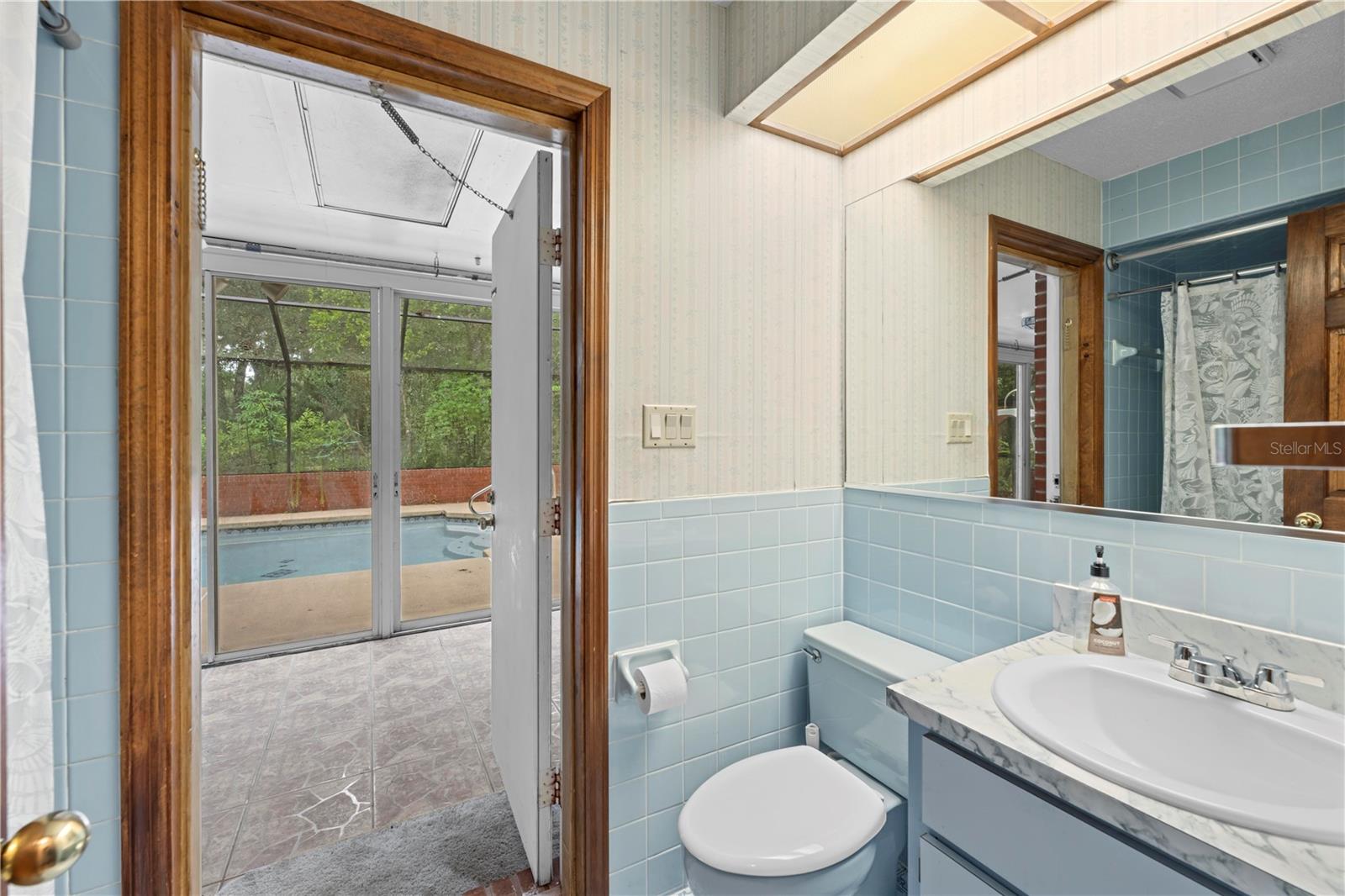 ROYAL OAKS ESTATE - Residential
