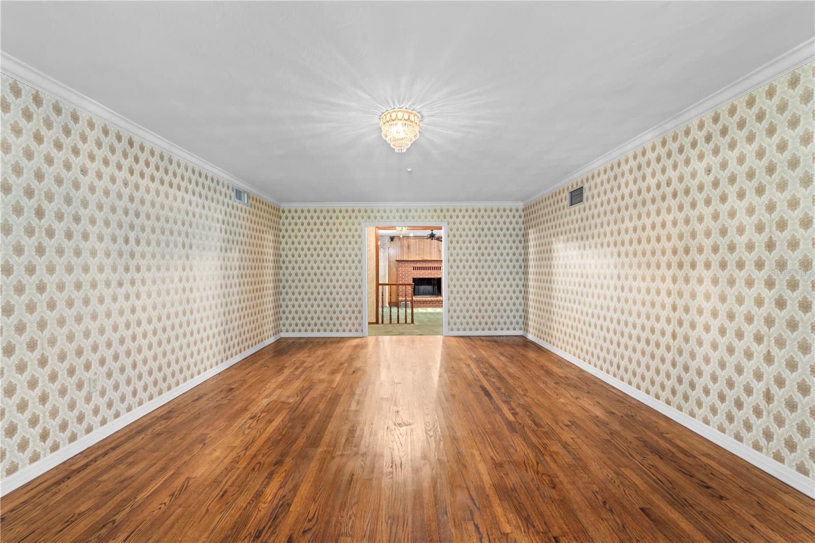 ROYAL OAKS ESTATE - Residential