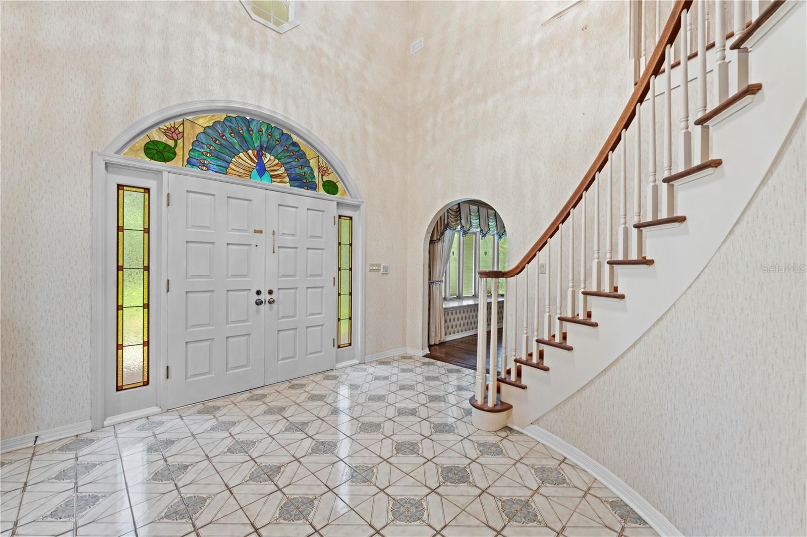 ROYAL OAKS ESTATE - Residential