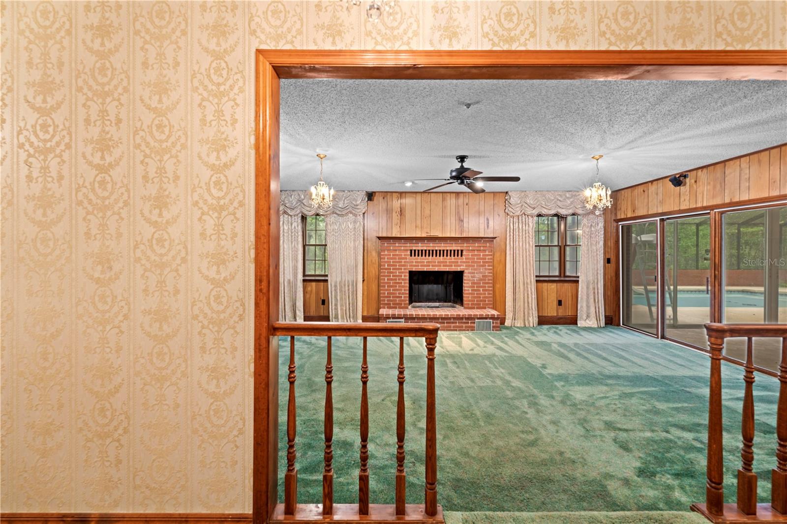 ROYAL OAKS ESTATE - Residential