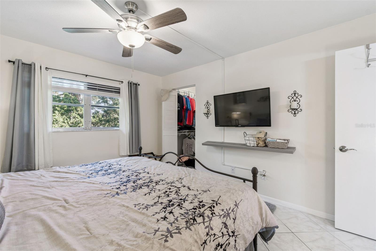 BAY PALMS CONDO - Residential