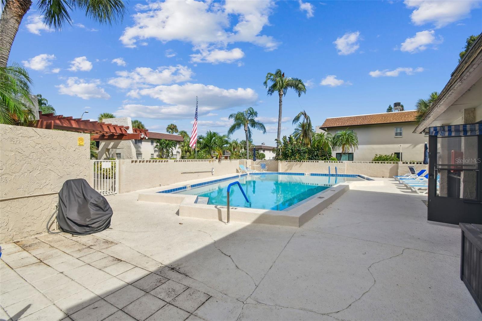 BAY PALMS CONDO - Residential