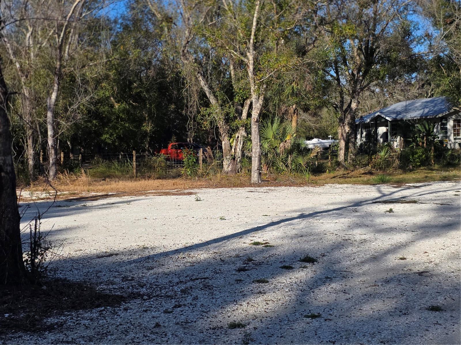 MEADOWS/ARCADIA - Land