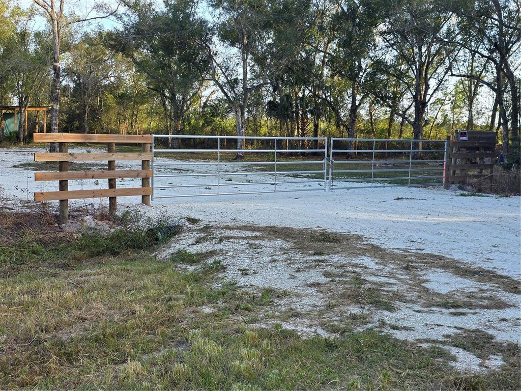 Photo of 4816 SE Wheat Avenue, Arcadia, FL 34266 (MLS # D6145681)