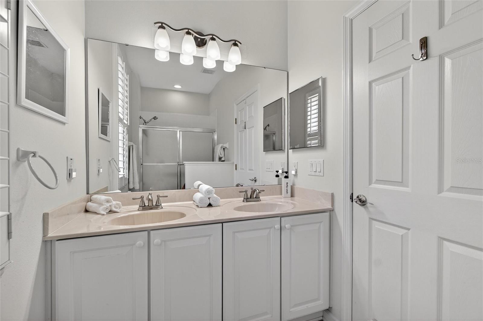 ARTISAN PARK TWNHMS PH 03 - Residential