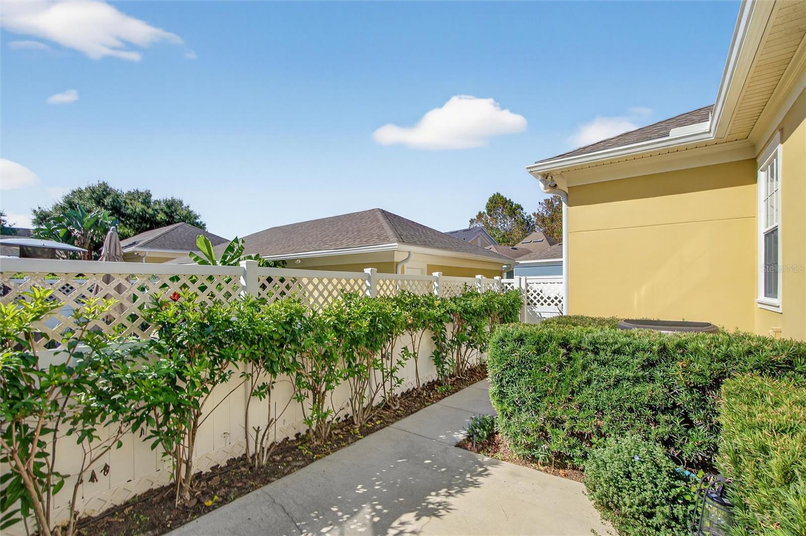 ARTISAN PARK TWNHMS PH 03 - Residential