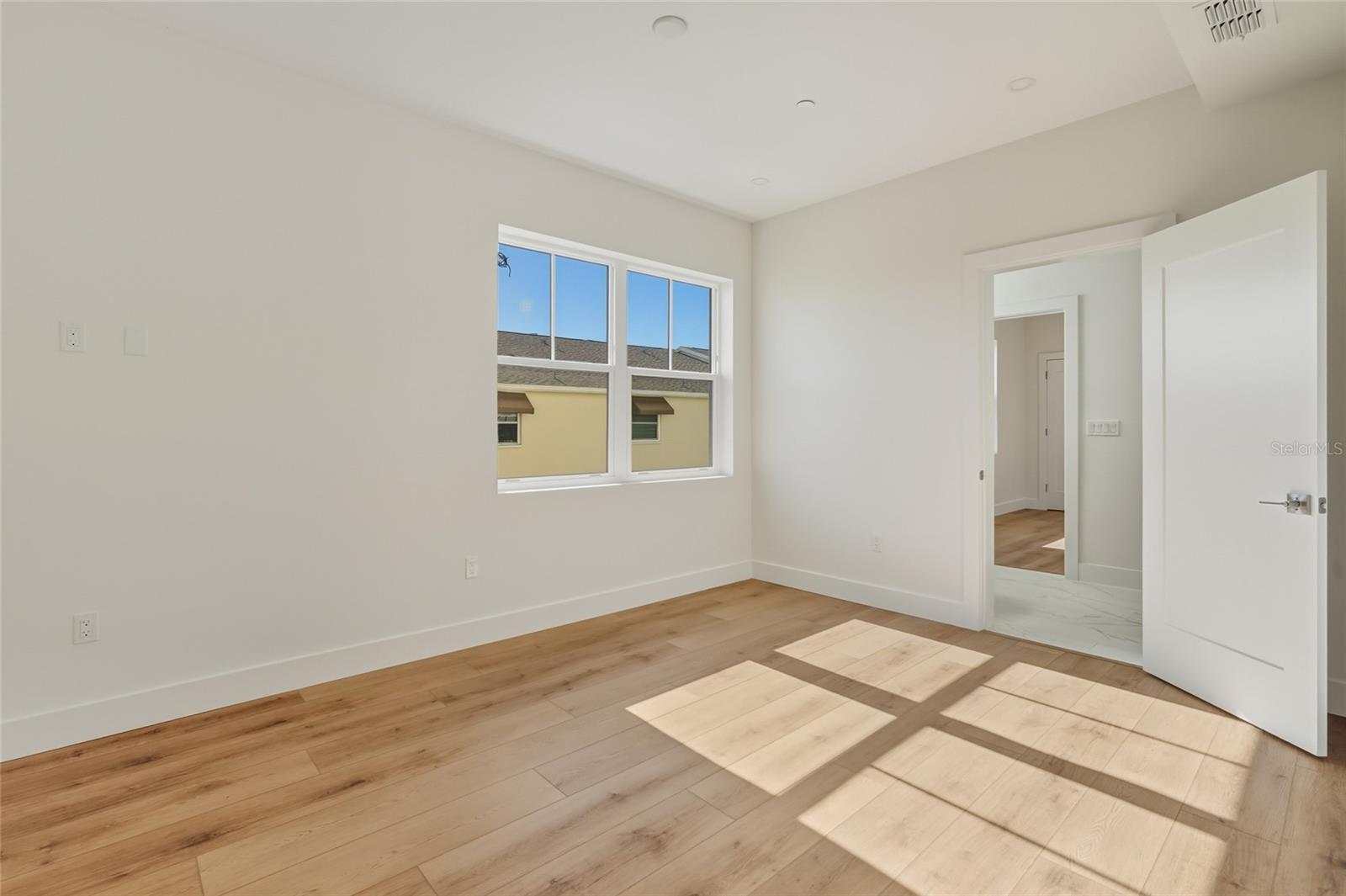 QUIET COVE - Residential