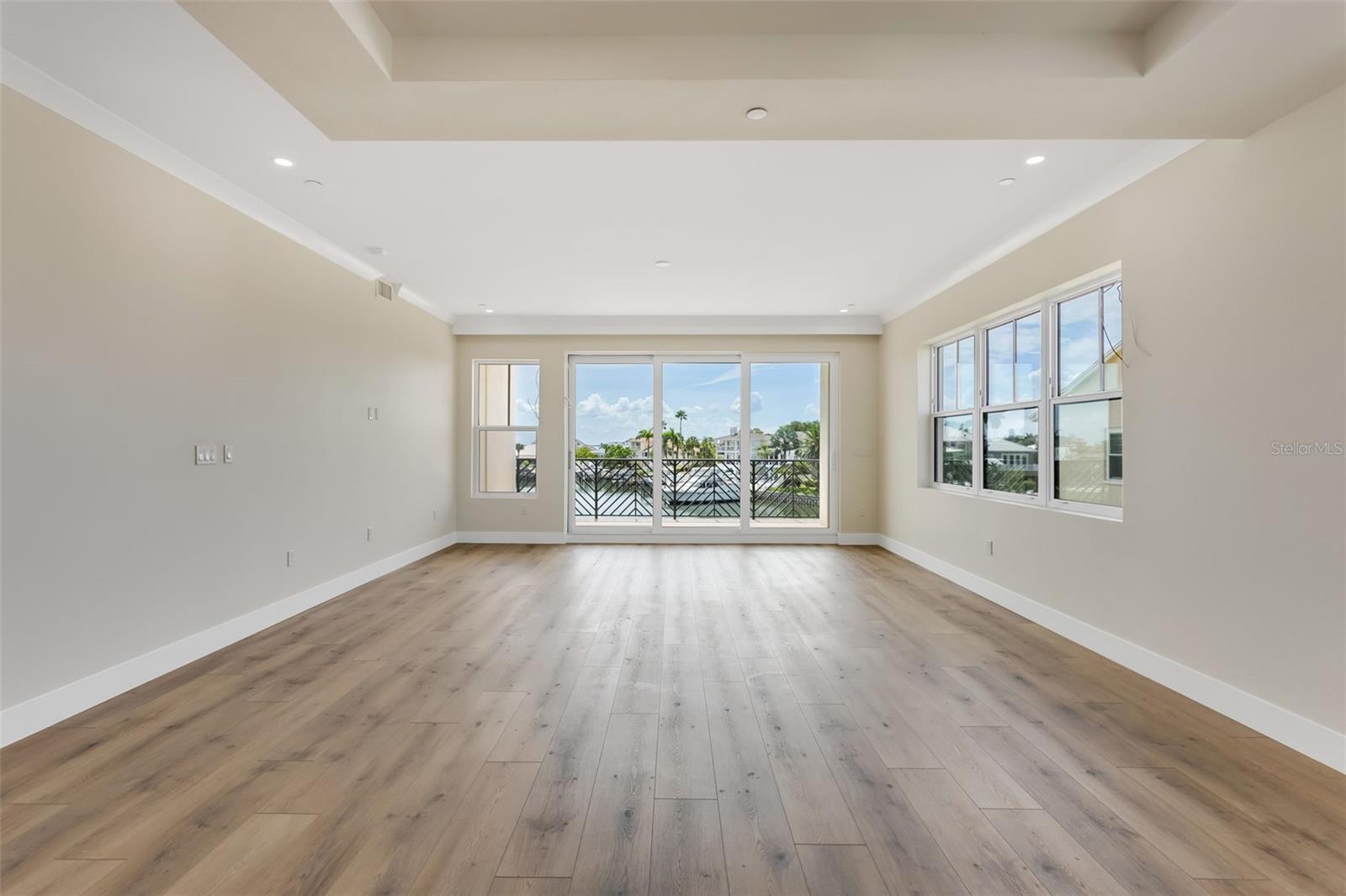 QUIET COVE - Residential