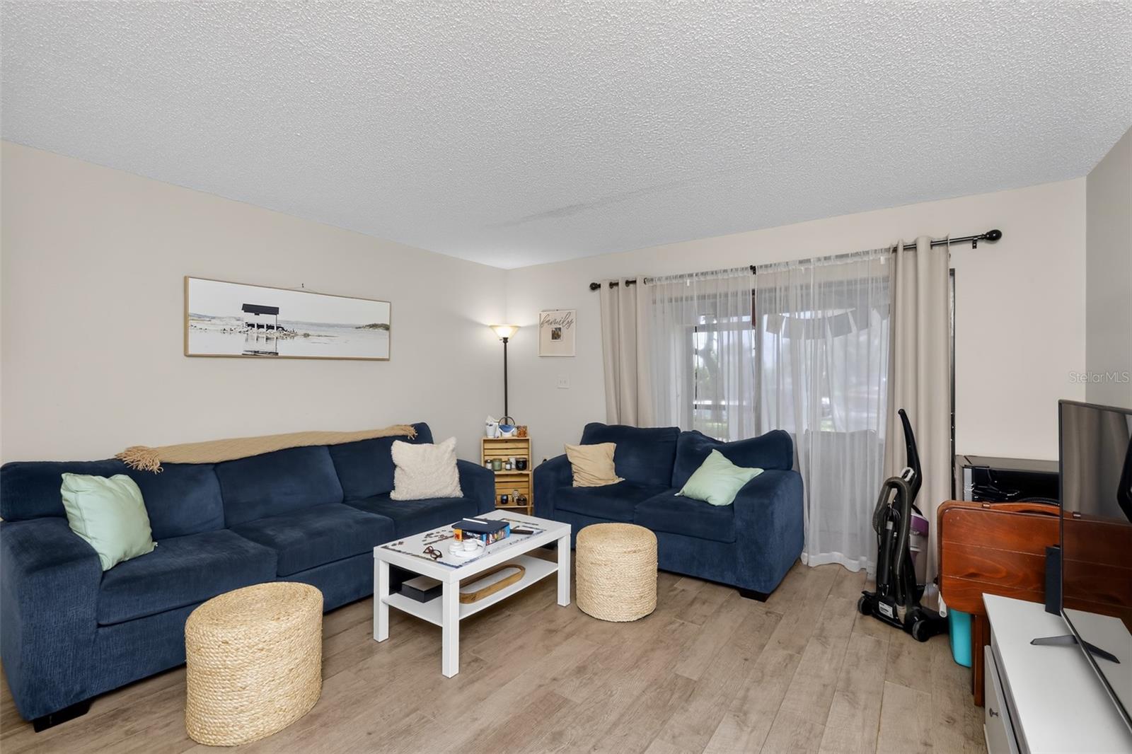 2650 COUNTRYSIDE BOULEVARD B104
