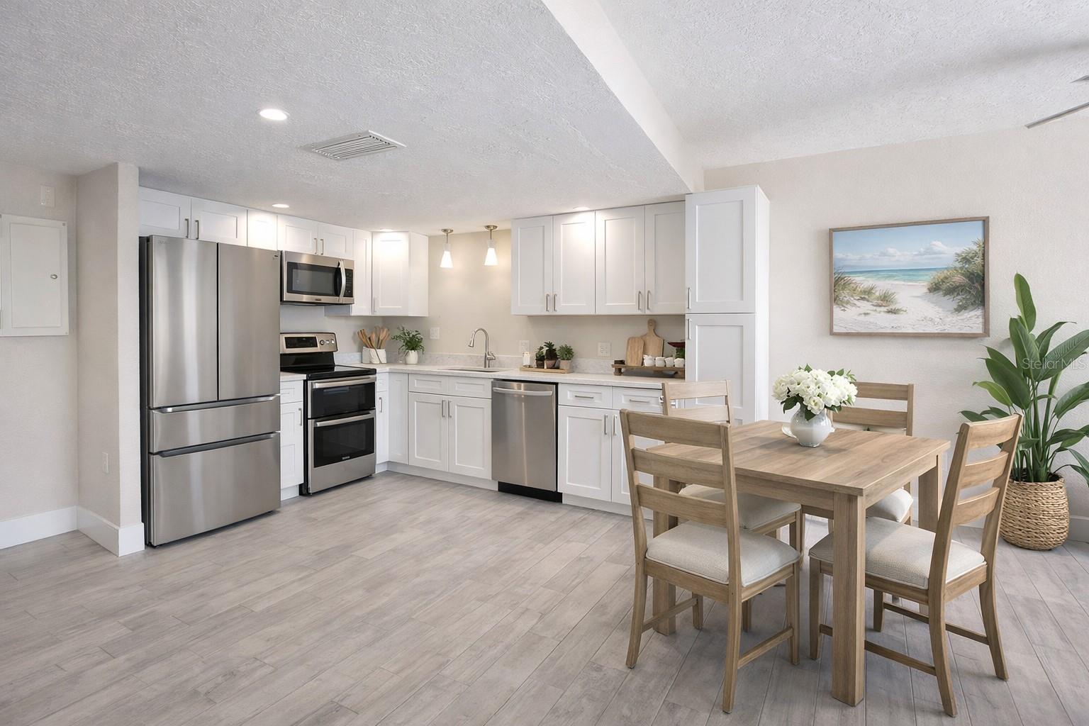 TREASURE ISLAND TENNIS & YACHT CLUB - Residential