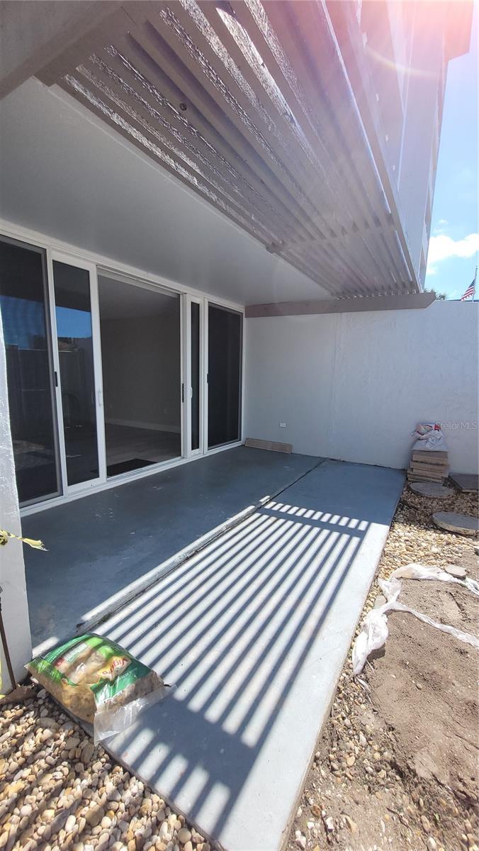 TREASURE ISLAND TENNIS & YACHT CLUB - Residential