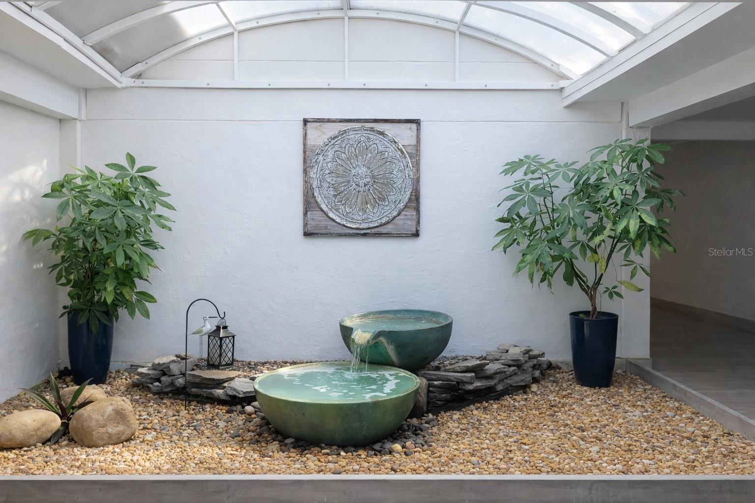 TREASURE ISLAND TENNIS & YACHT CLUB - Residential