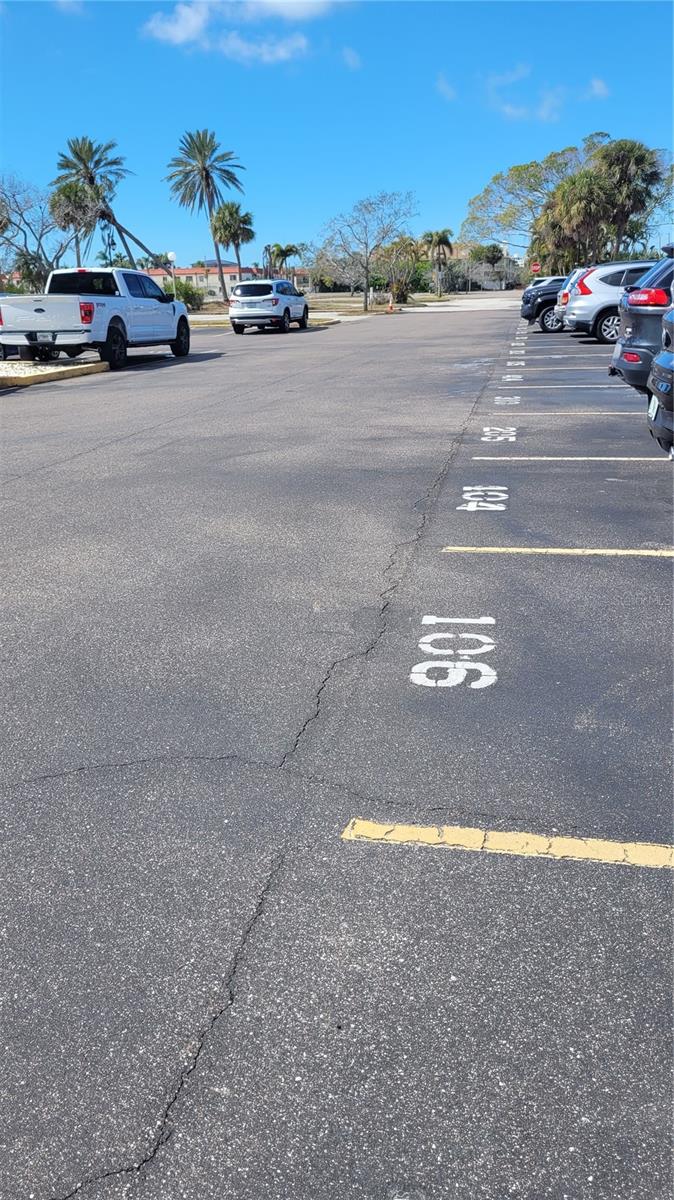 TREASURE ISLAND TENNIS & YACHT CLUB - Residential