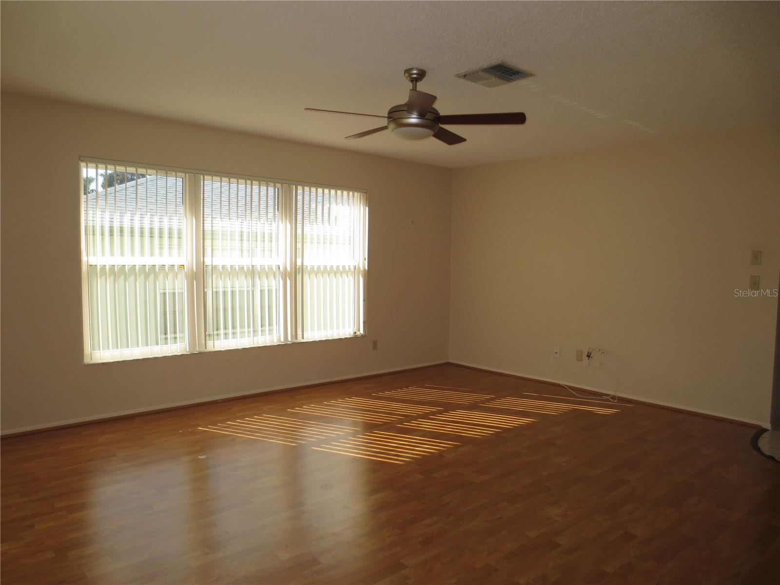 HIGHLAND LAKES UNIT SEVENTEEN PH 2 - Residential Lease