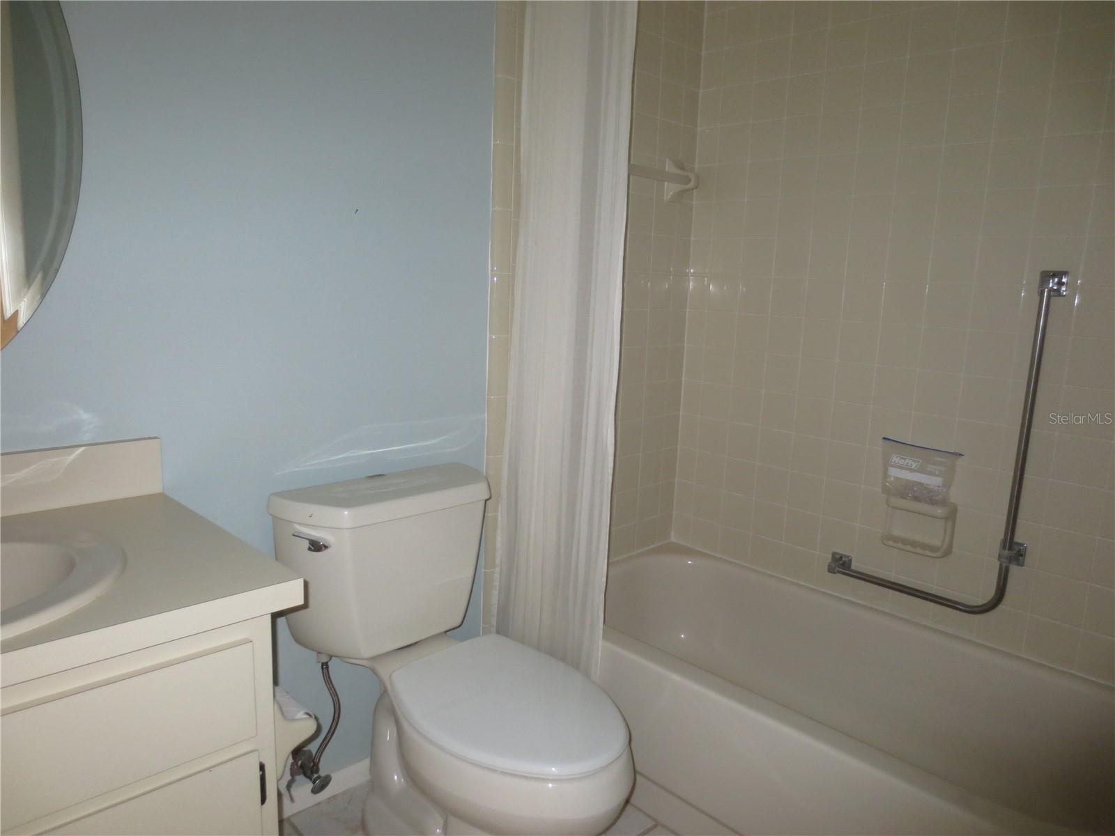 HIGHLAND LAKES UNIT SEVENTEEN PH 2 - Residential Lease