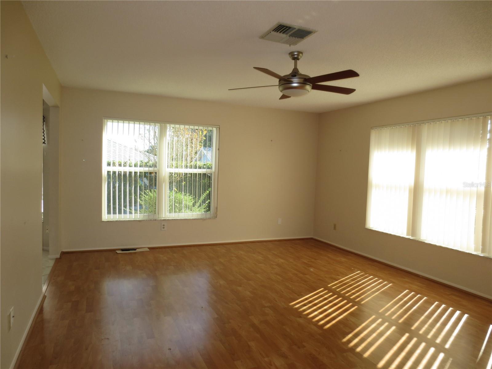 HIGHLAND LAKES UNIT SEVENTEEN PH 2 - Residential Lease