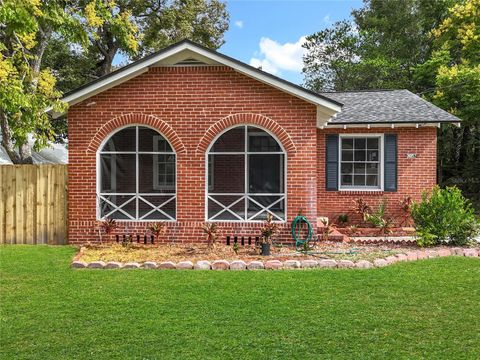 Photo of 2057 Southampton Road, Jacksonville, FL 32207 (MLS # GC534604)