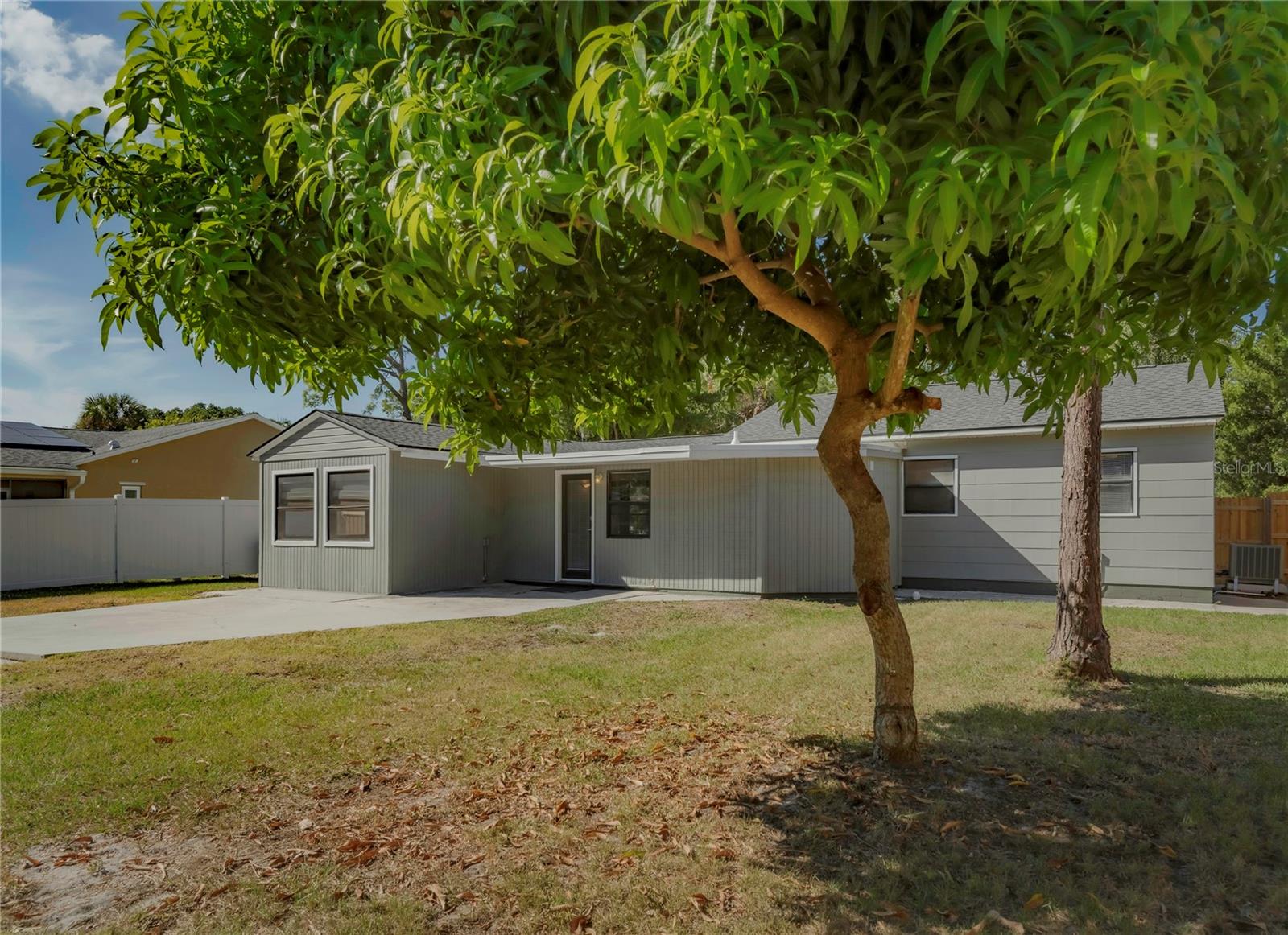 LAKEWOOD ESTATES SEC A - Residential Lease