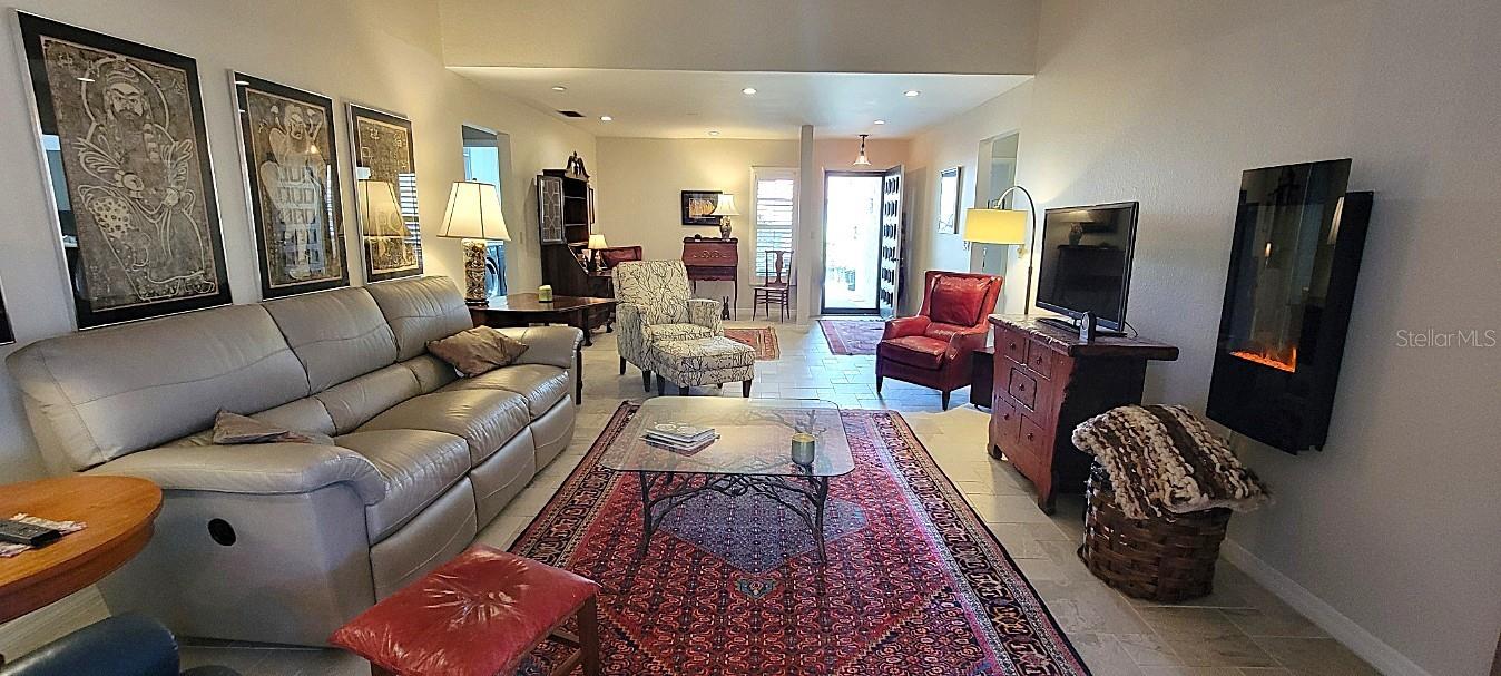 3807 EL POINIER COURT 8714