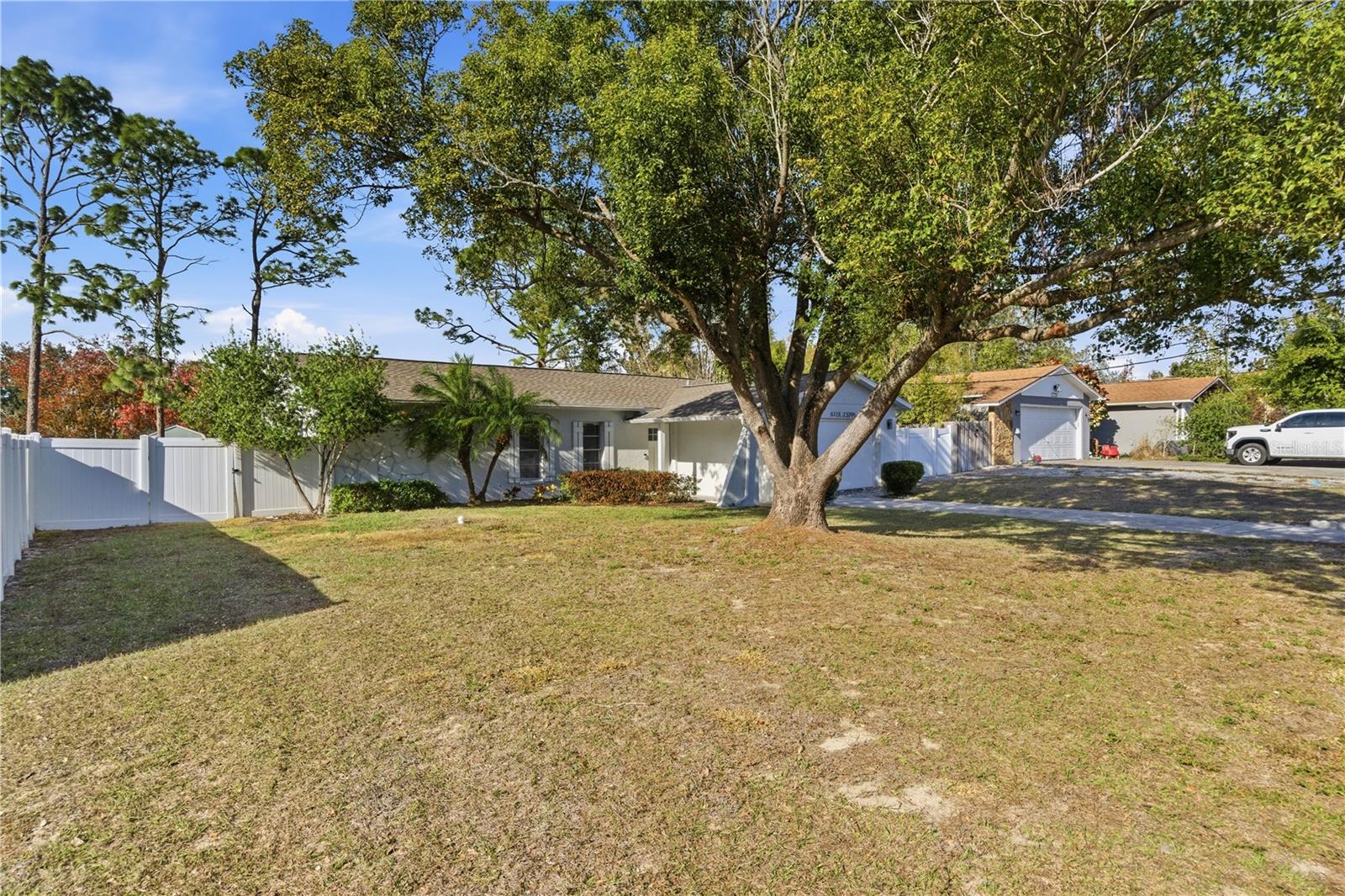 SPRING HILL - Residential