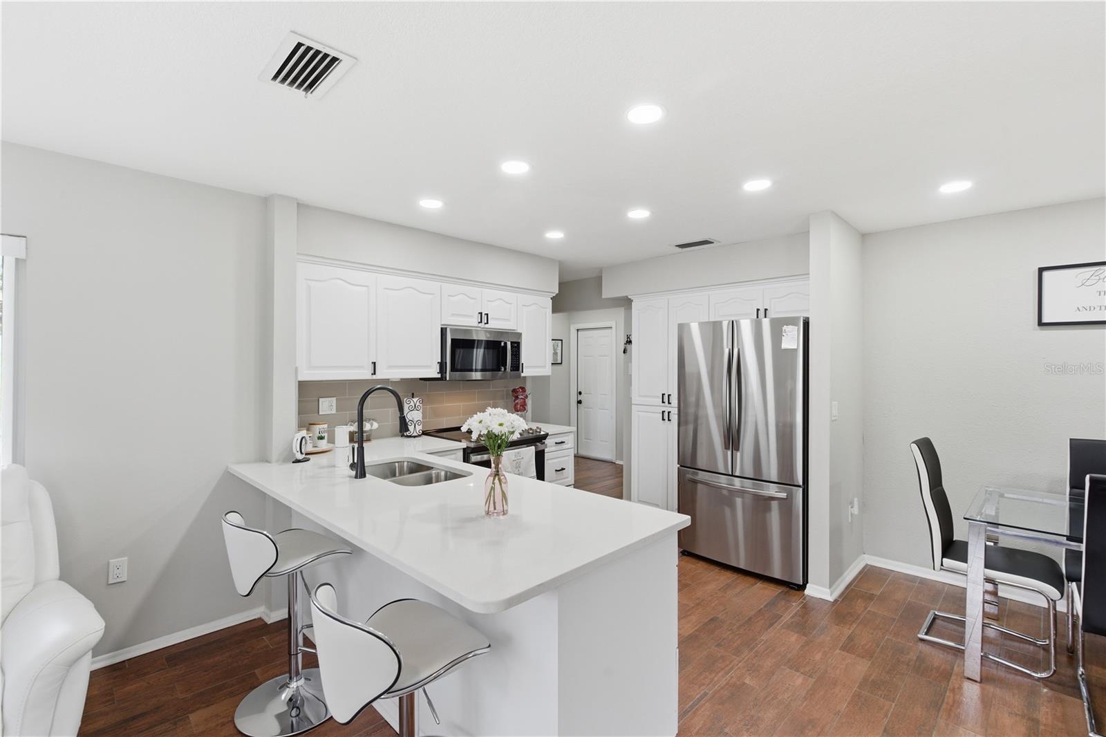 SPRING HILL - Residential