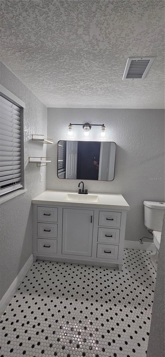 COLONIAL TERRACE - Residential