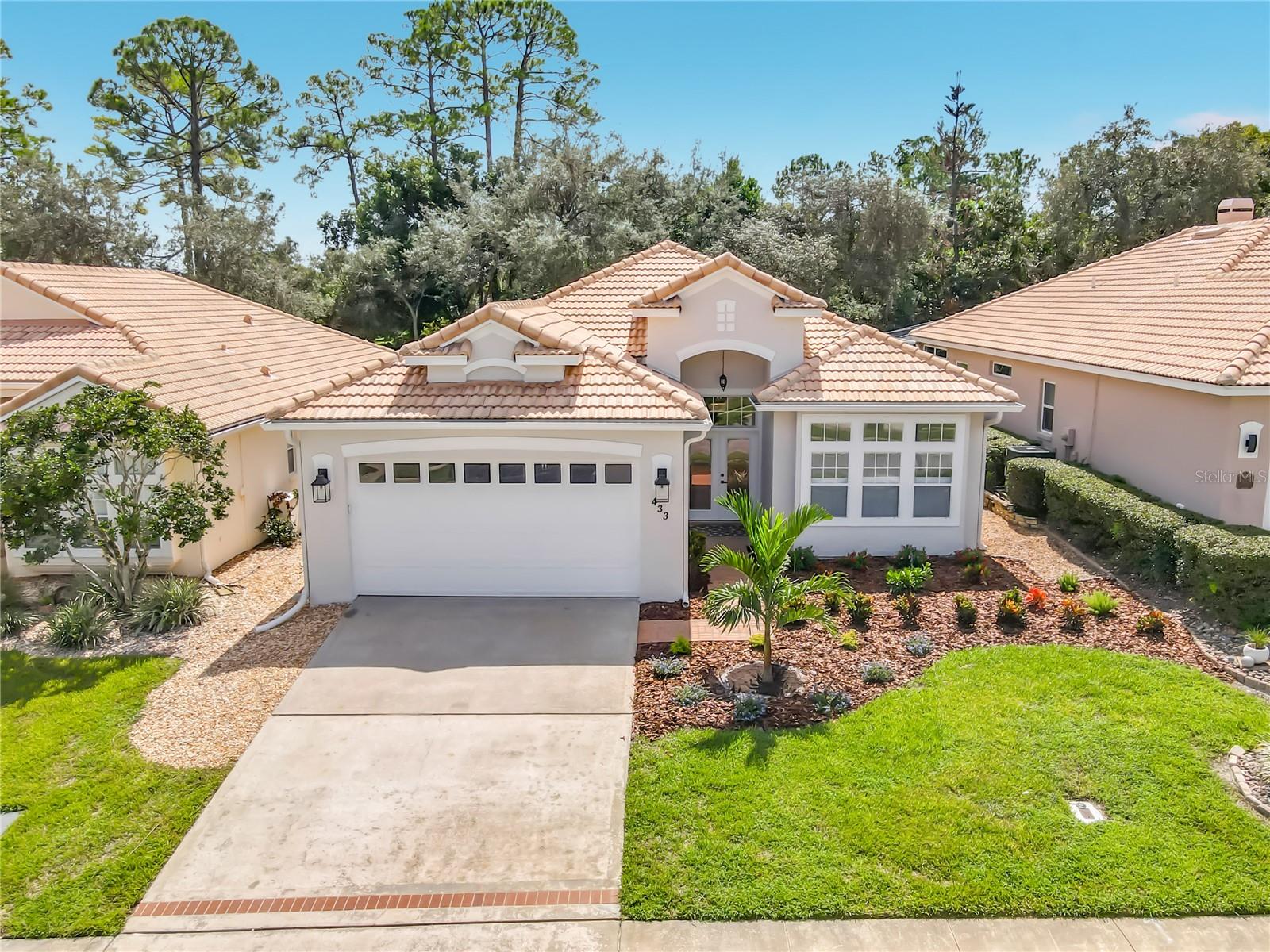 433 FENWICK CT