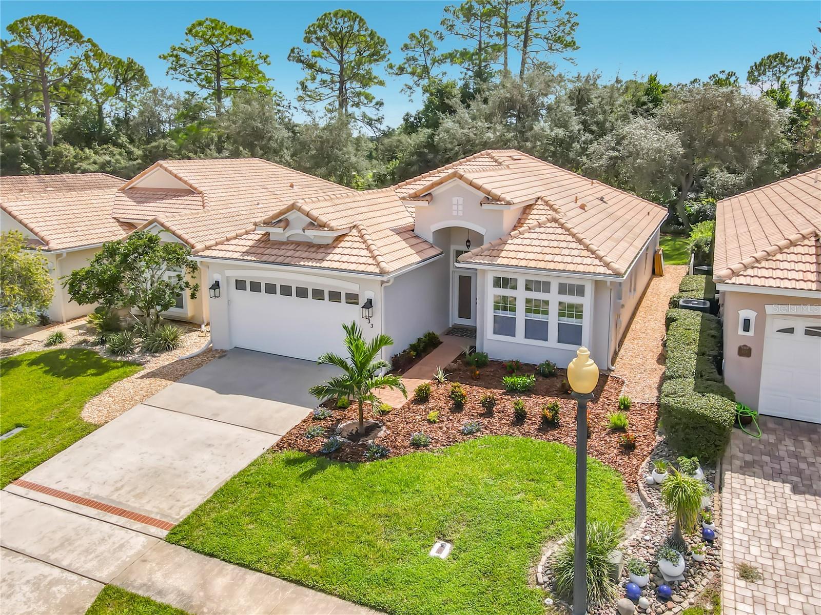 433 FENWICK CT