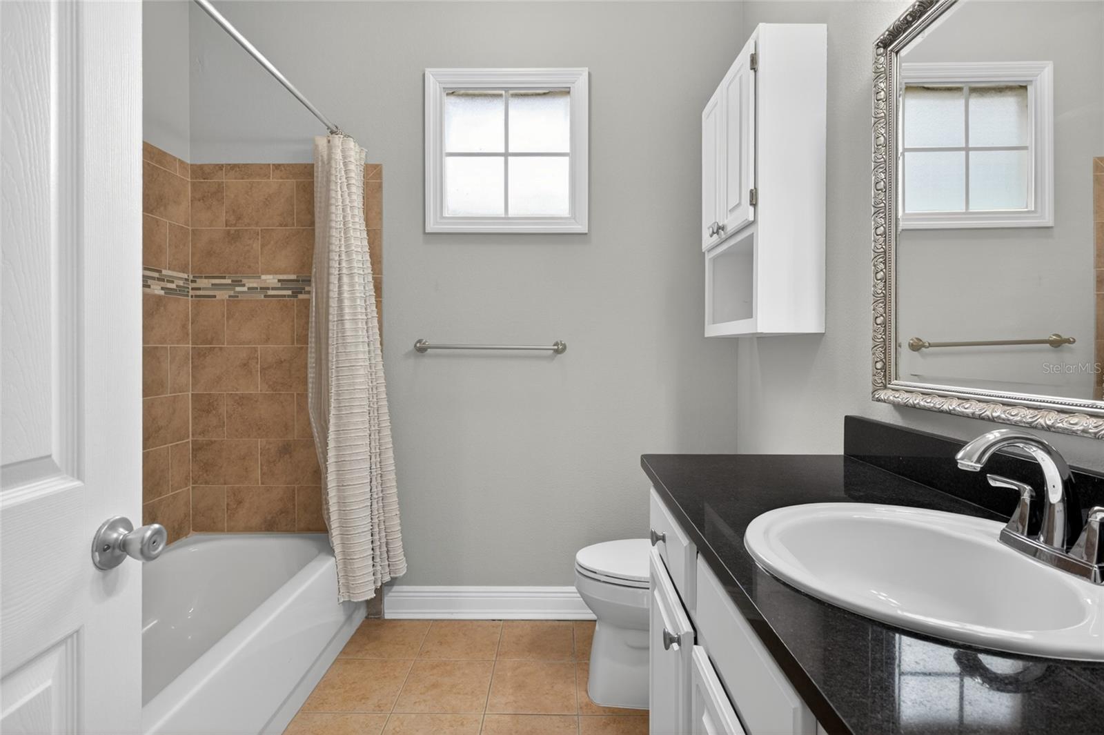 HARBOUR PLACE CITY HOMES A CON - Residential