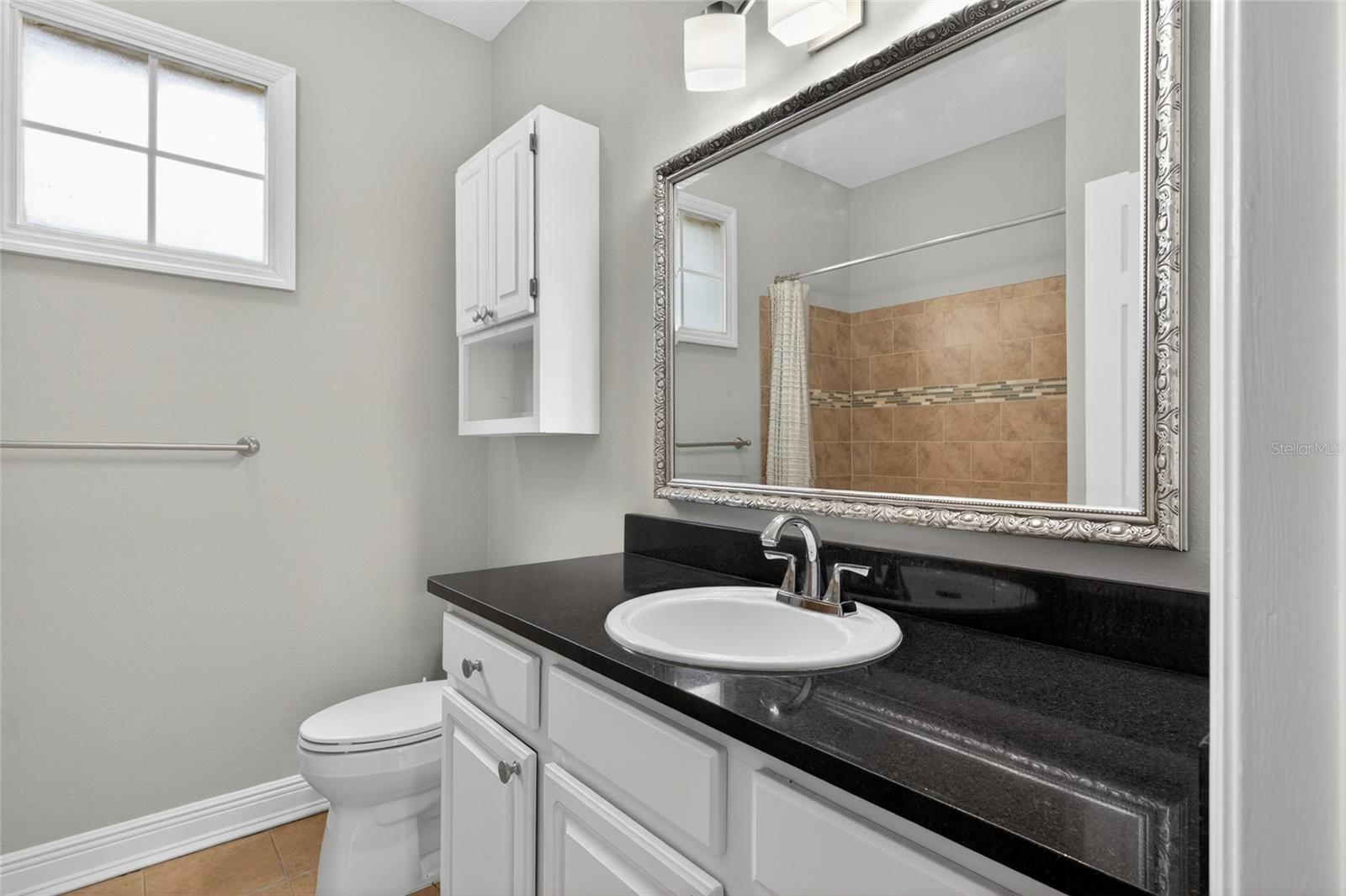 HARBOUR PLACE CITY HOMES A CON - Residential