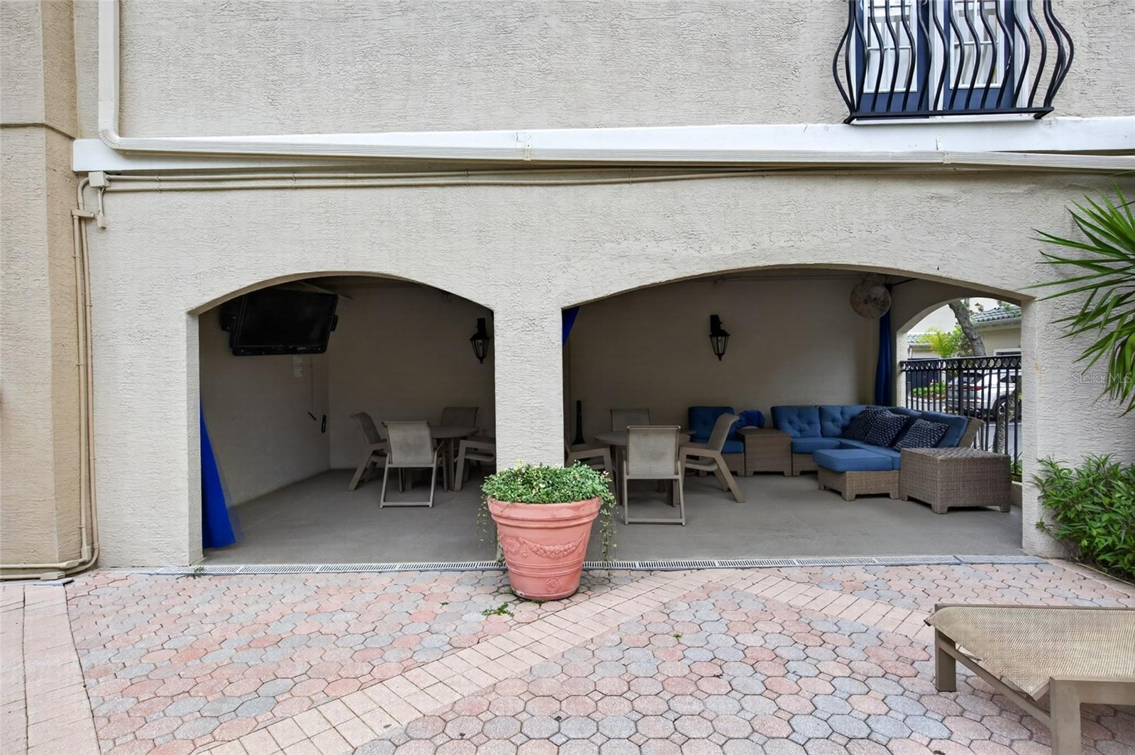 HARBOUR PLACE CITY HOMES A CON - Residential