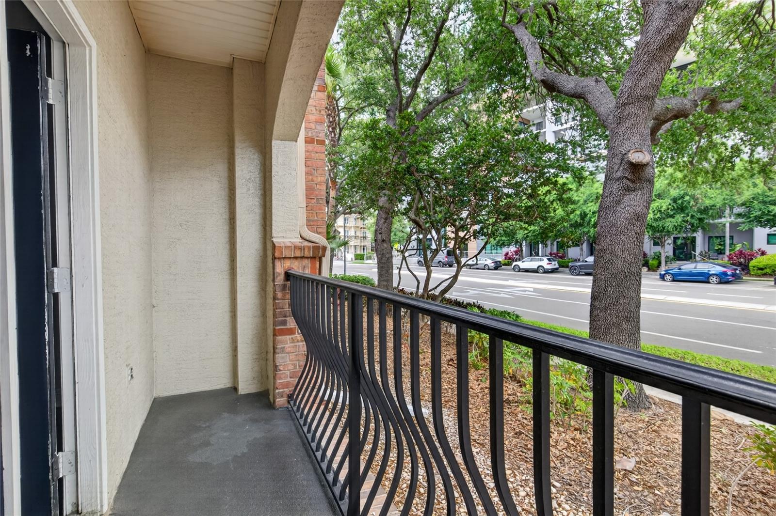 HARBOUR PLACE CITY HOMES A CON - Residential