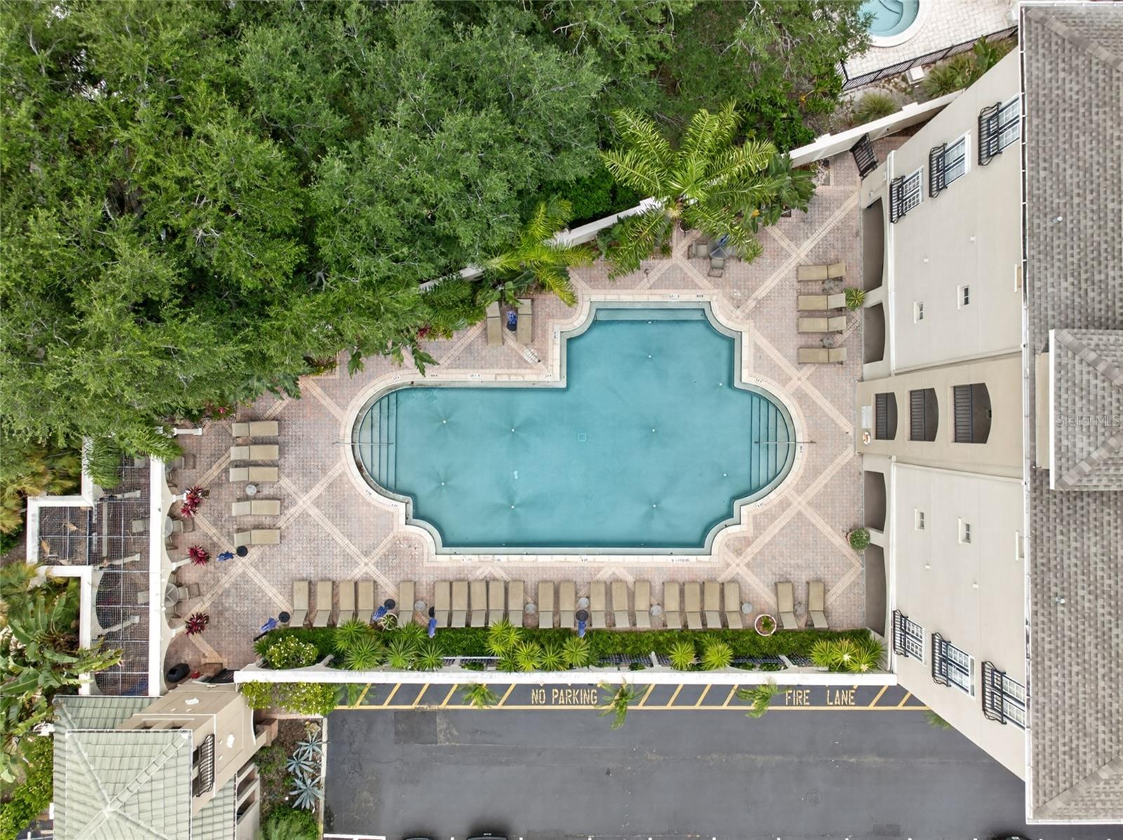 HARBOUR PLACE CITY HOMES A CON - Residential