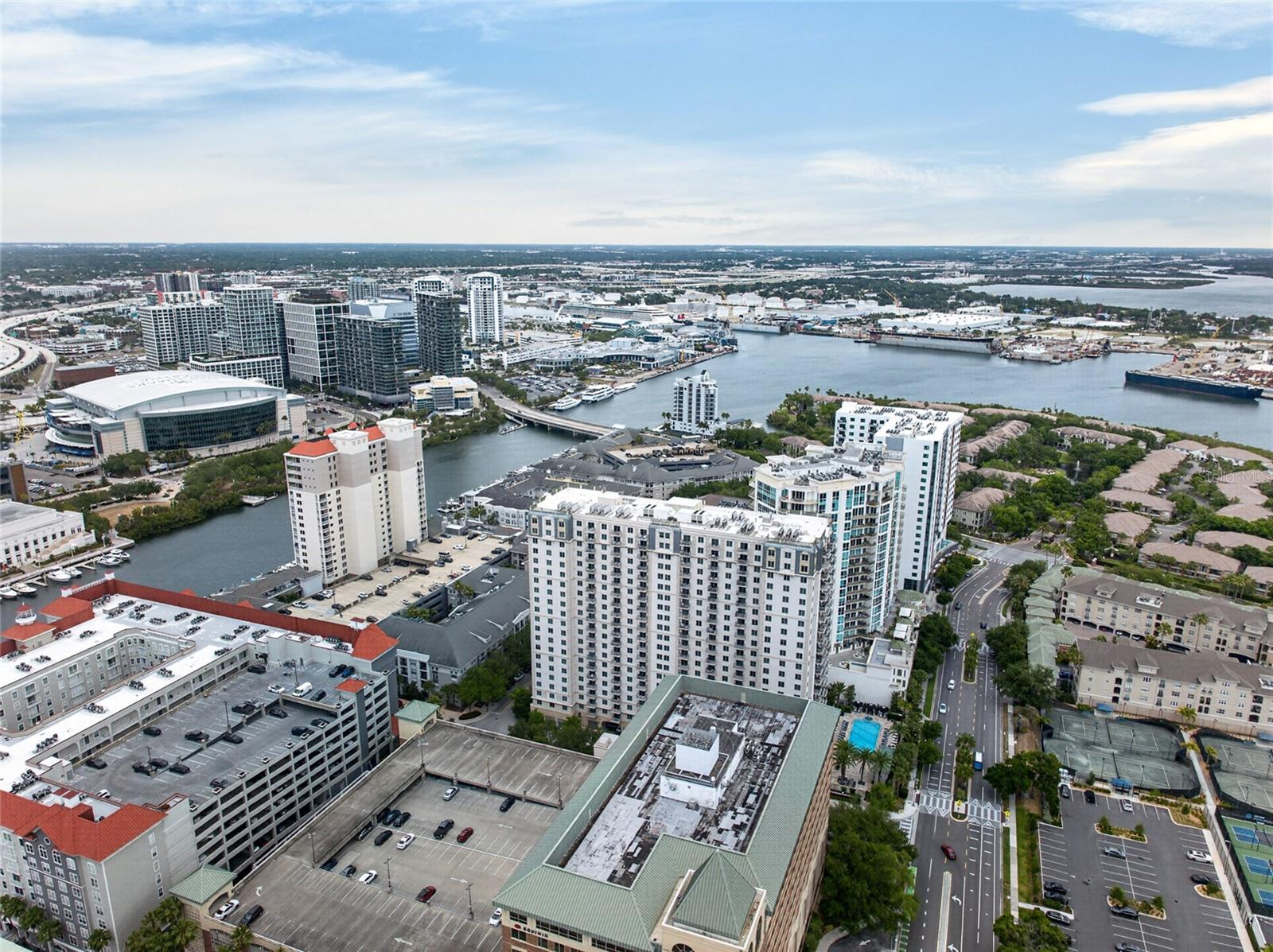 HARBOUR PLACE CITY HOMES A CON - Residential