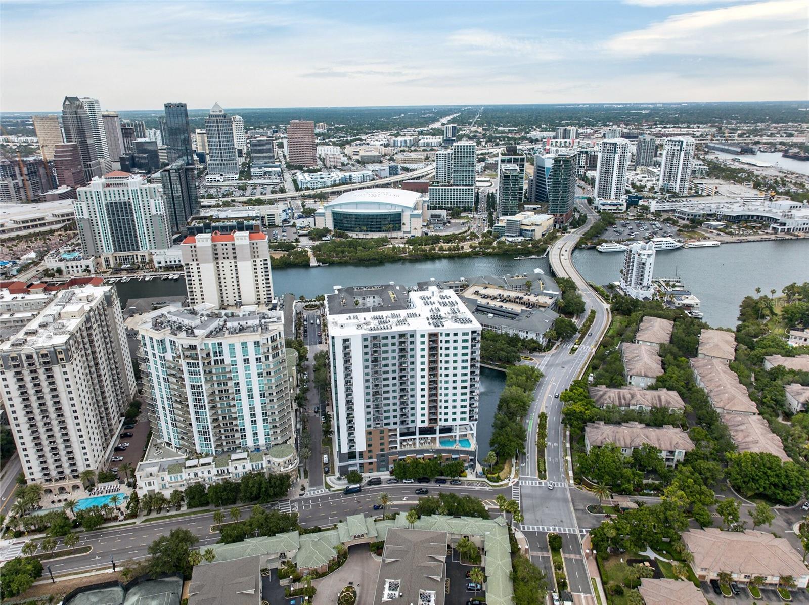 HARBOUR PLACE CITY HOMES A CON - Residential