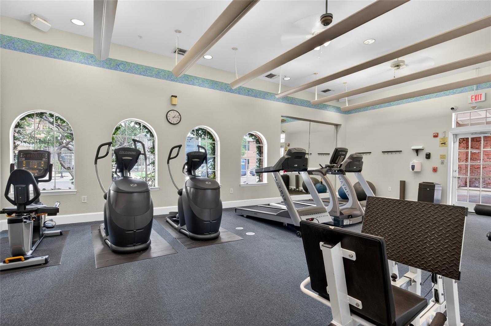 HARBOUR PLACE CITY HOMES A CON - Residential