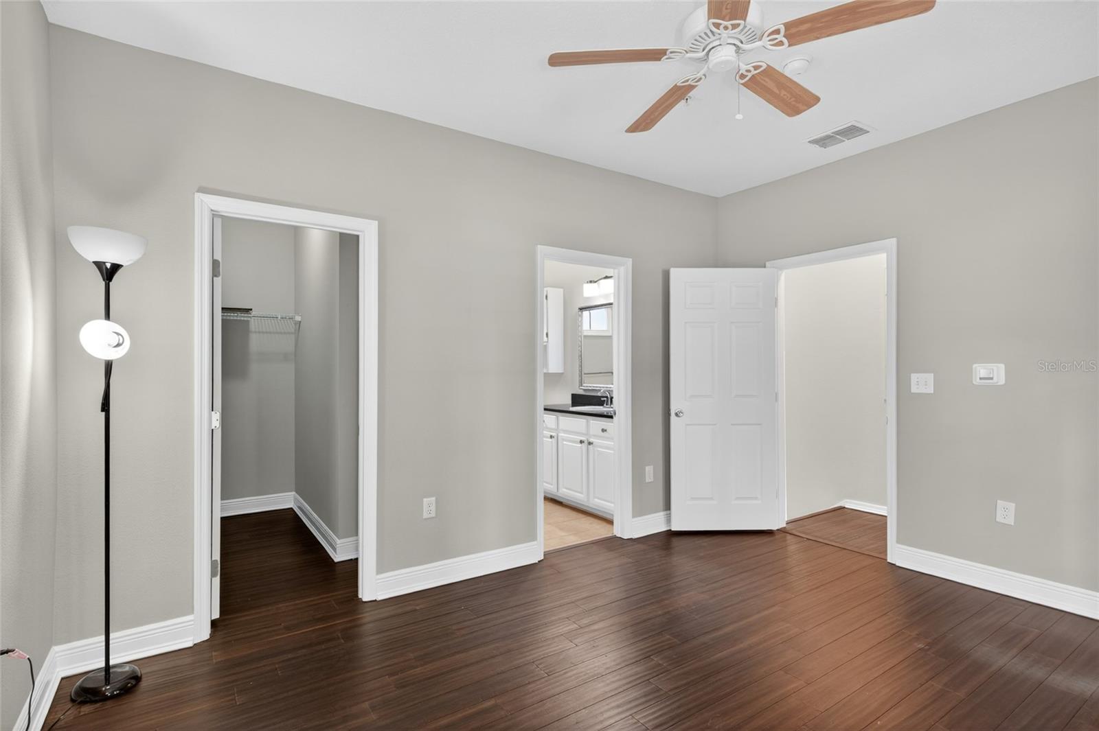 HARBOUR PLACE CITY HOMES A CON - Residential